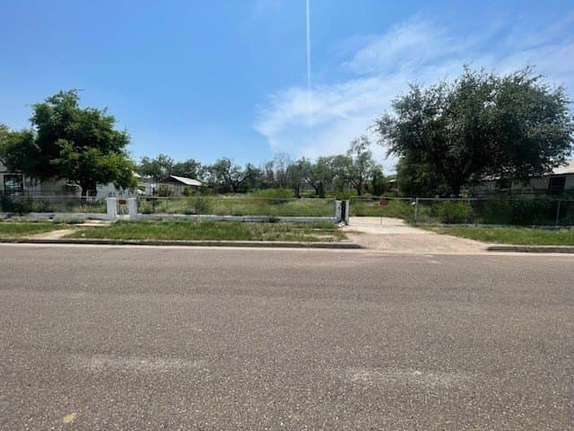 0.16 acres in Maverick County - photo 8