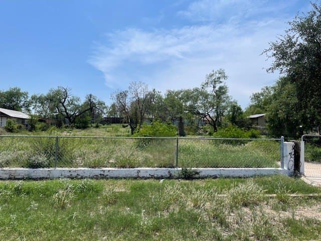 0.16 acres in Maverick County - photo 10