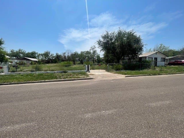 0.16 acres in Maverick County - photo 9