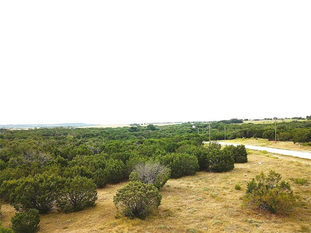 1.6 acres in Somervell County gallery image 3