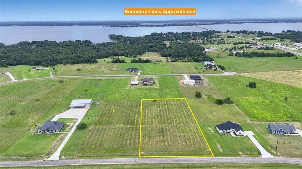 2.01 acres in Navarro County gallery image 2