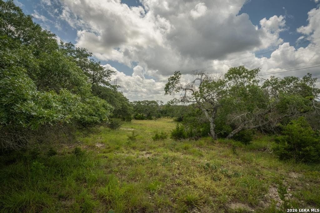 5 acres in Comal County - photo 8
