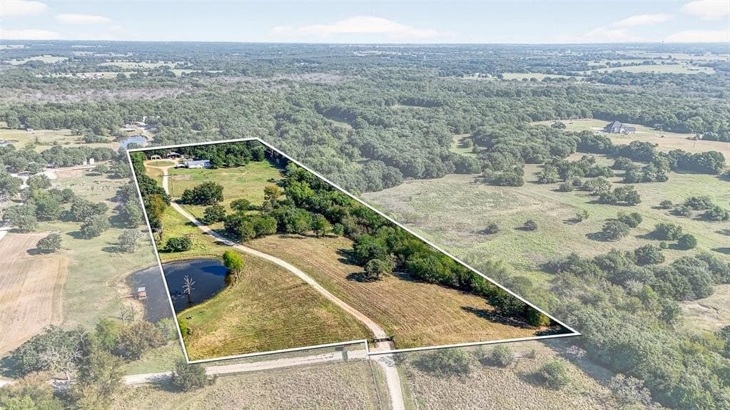 10.82 acres in Grayson County