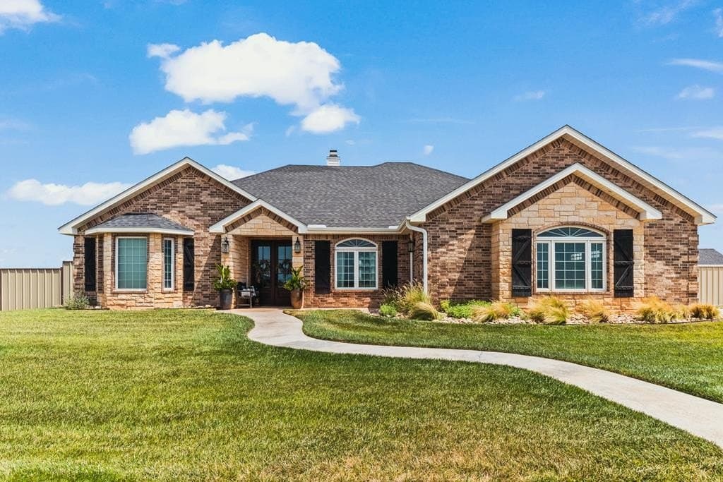 10.03 acres in Gaines County gallery image 2