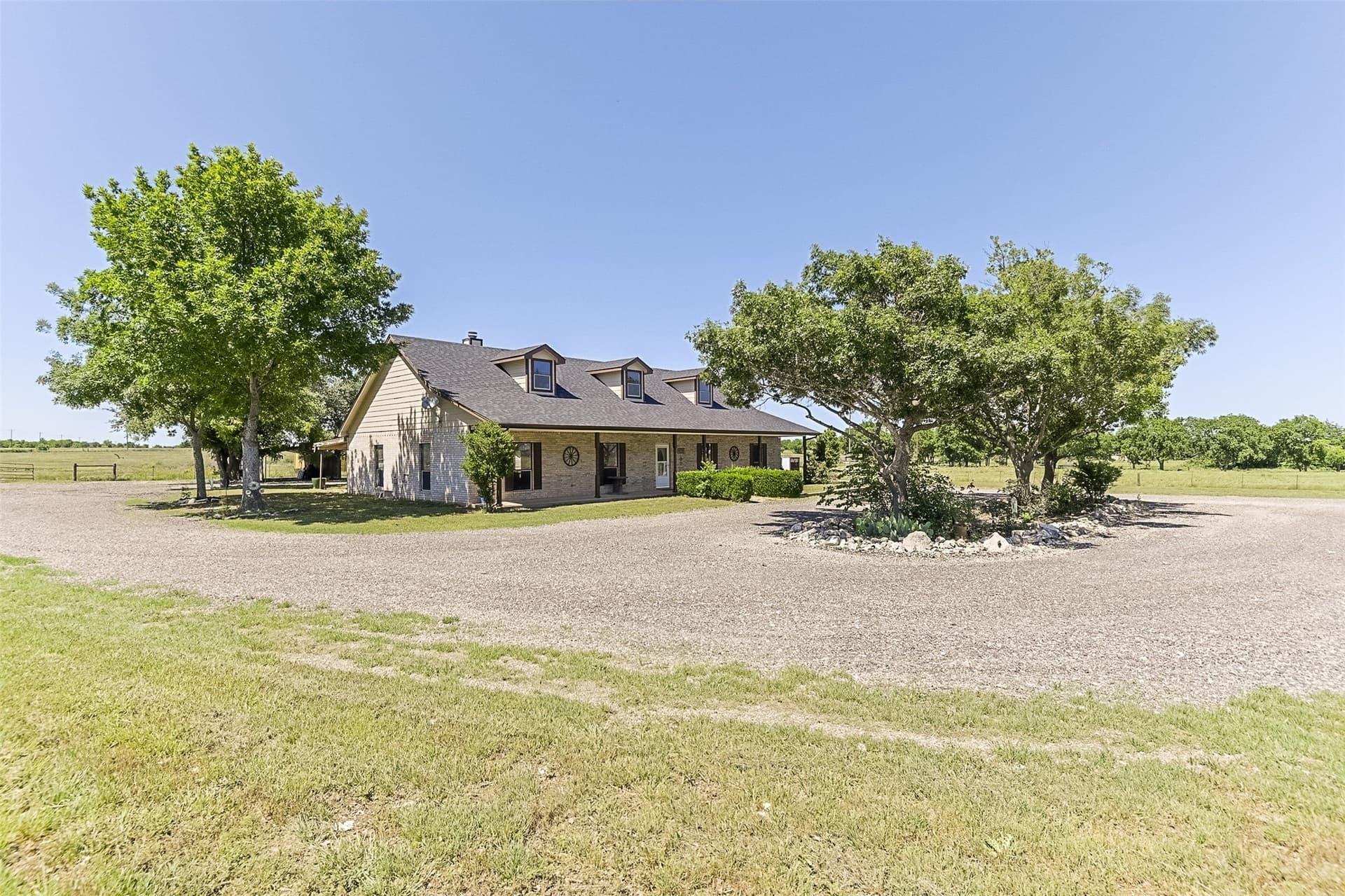 38.38 acres in Ellis County - photo 23