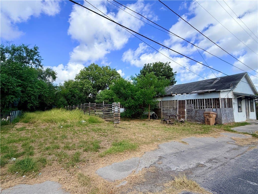 0.17 acres in Nueces County - photo 3