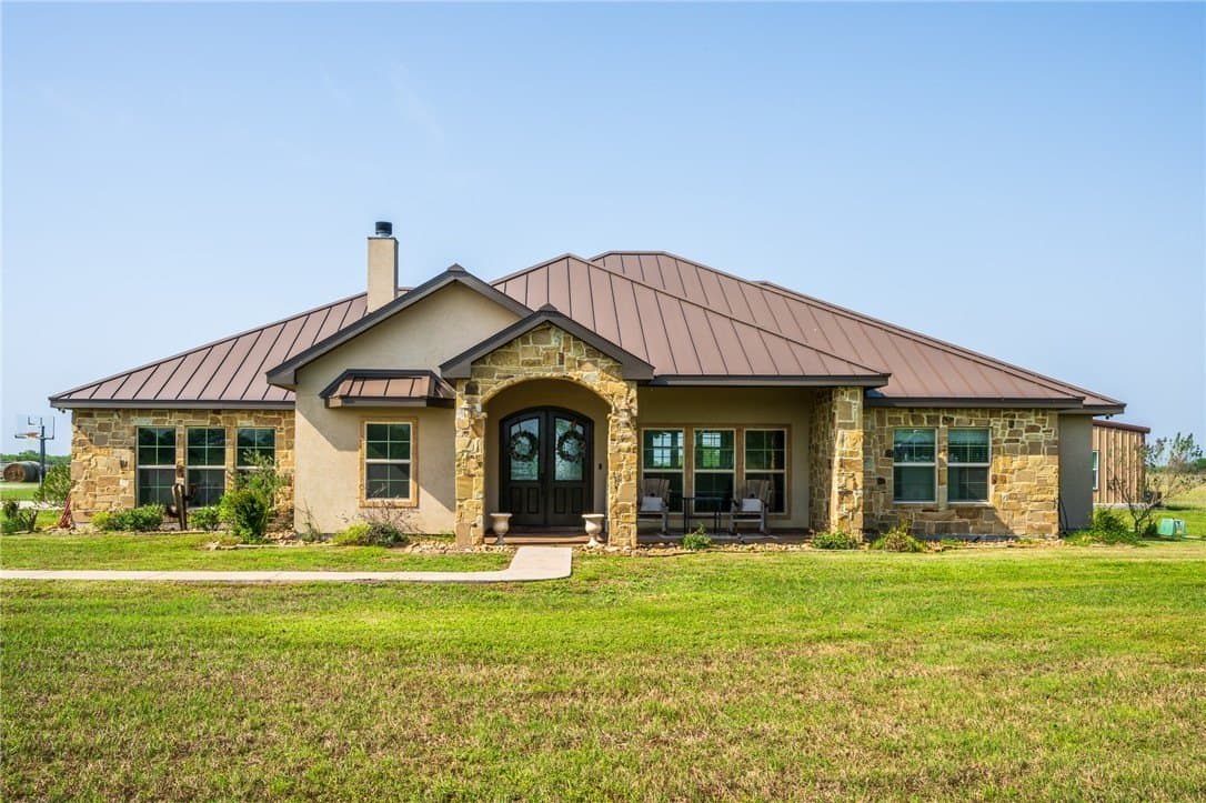 25 acres in San Patricio County
