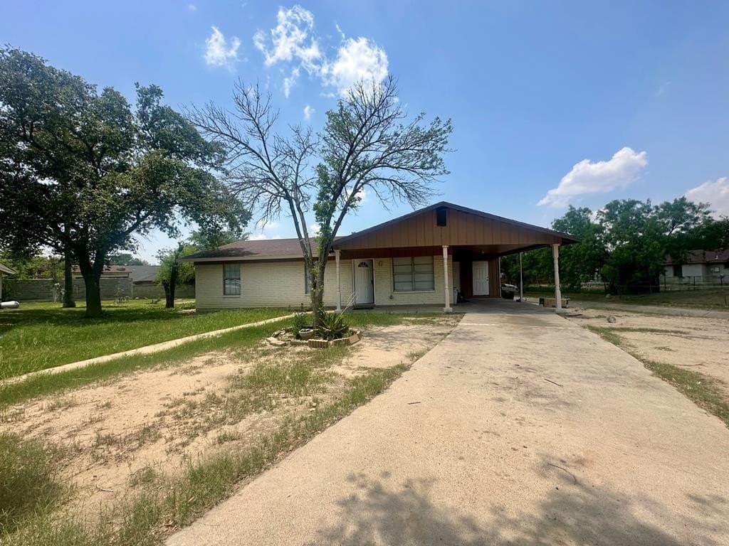 11,208 acres in Maverick County