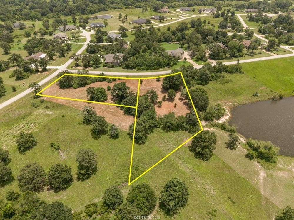 2.3 acres in Grimes County - photo 2