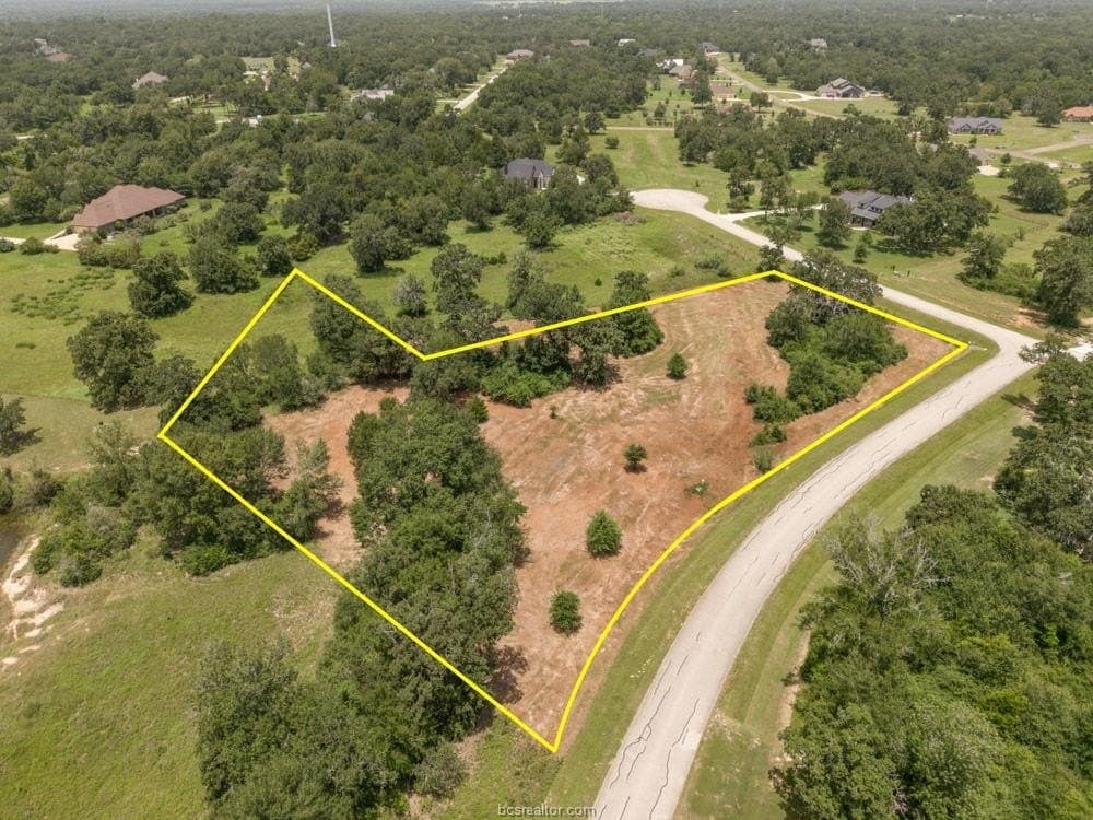 2.3 acres in Grimes County