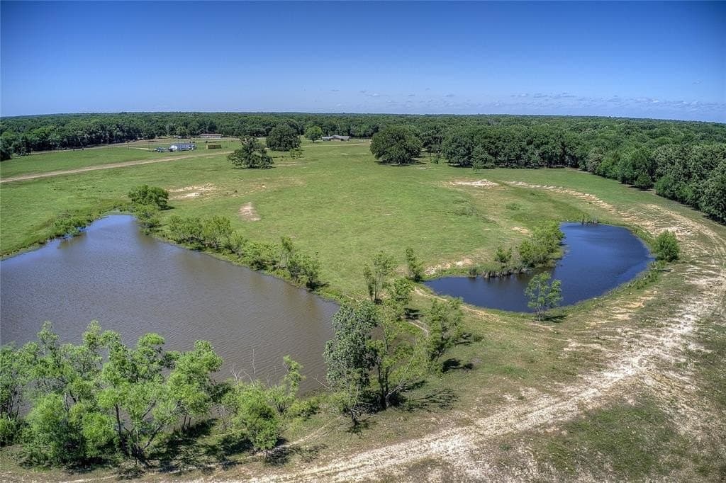 308 acres in Hopkins County