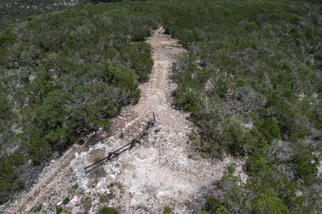 28.14 acres in Real County gallery image 4