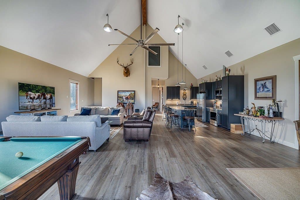 110.62 acres in Fayette County gallery image 4