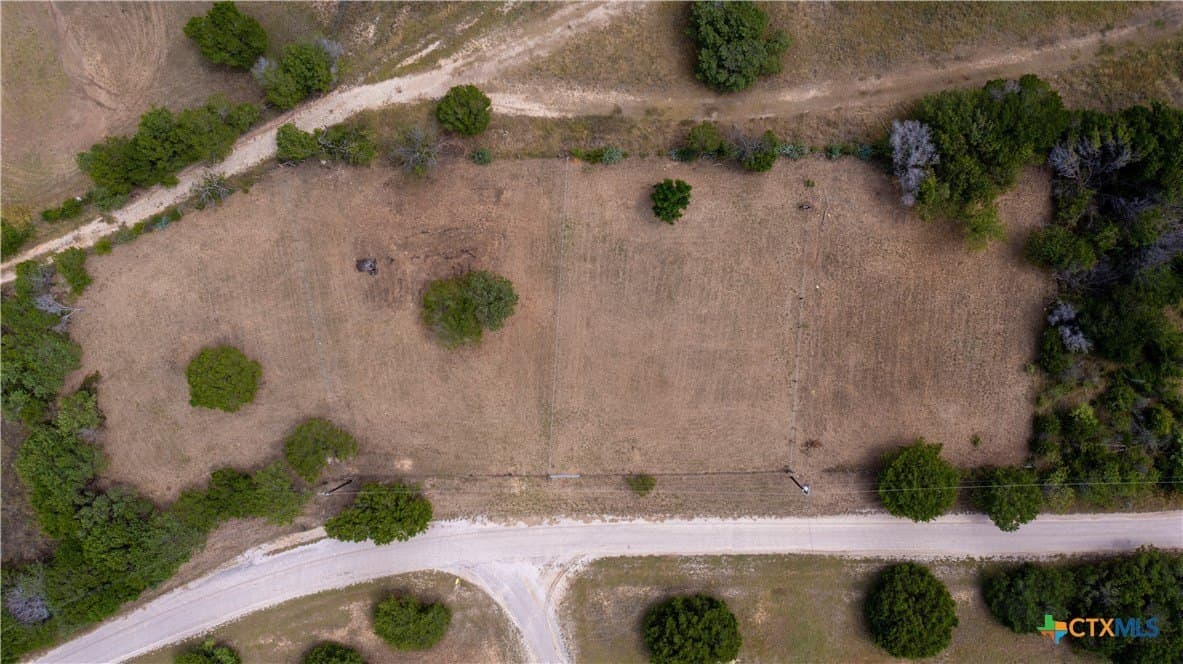 0.27 acres in Lampasas County gallery image 3