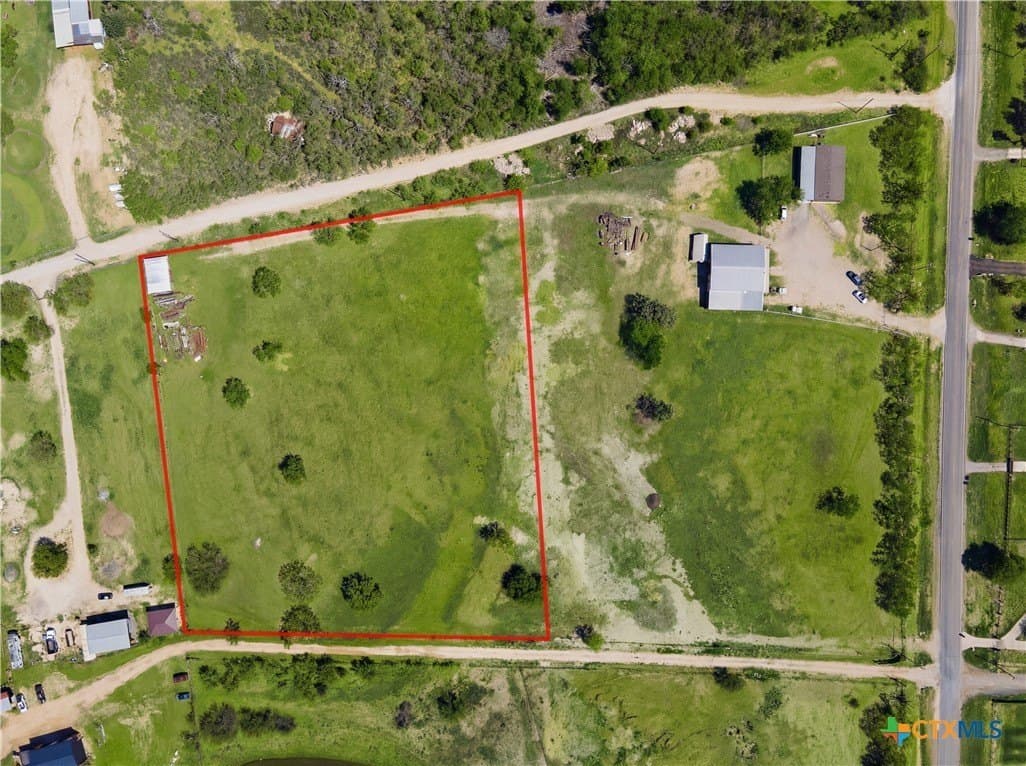 5 acres in Bexar County gallery image 4