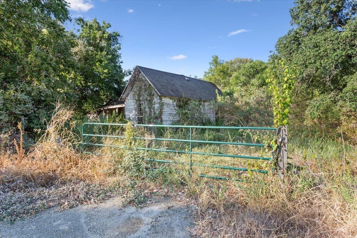 15.05 acres in McLennan County - photo 2
