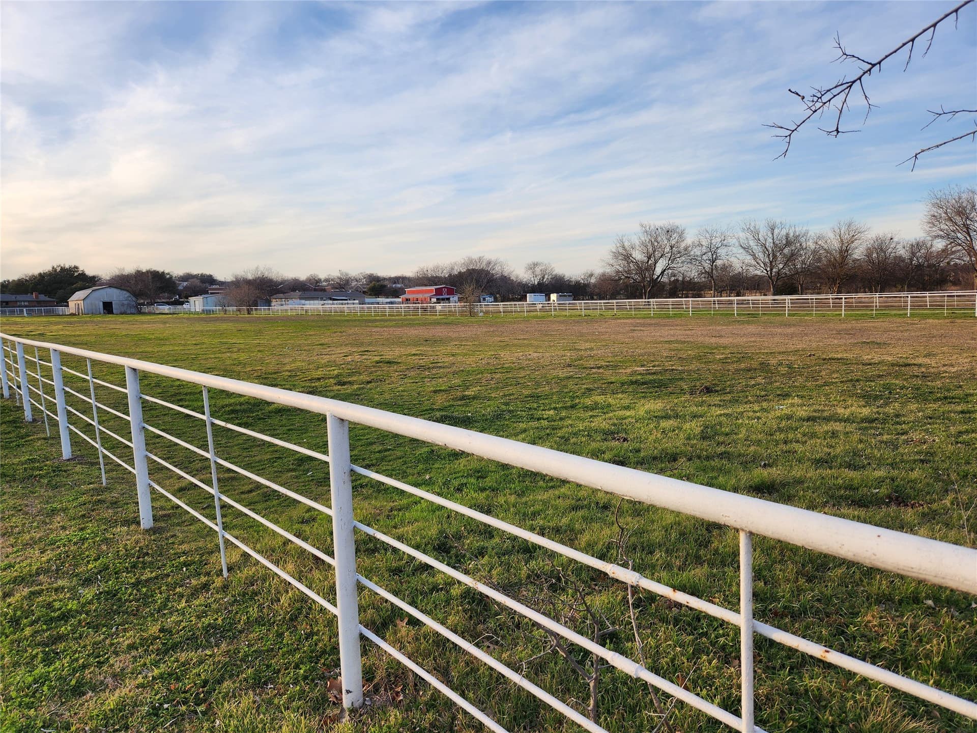 0.93 acres in Tarrant County - photo 2