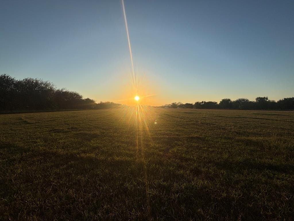 5 acres in Maverick County