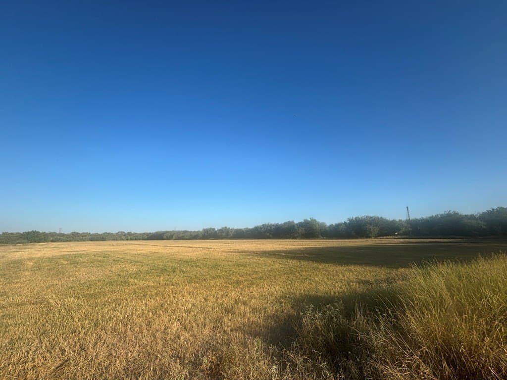 5 acres in Maverick County gallery image 2