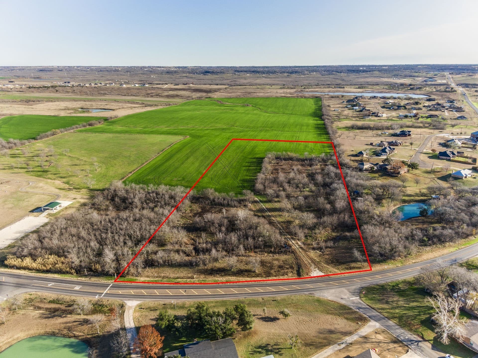 10 acres in Ellis County - photo 2