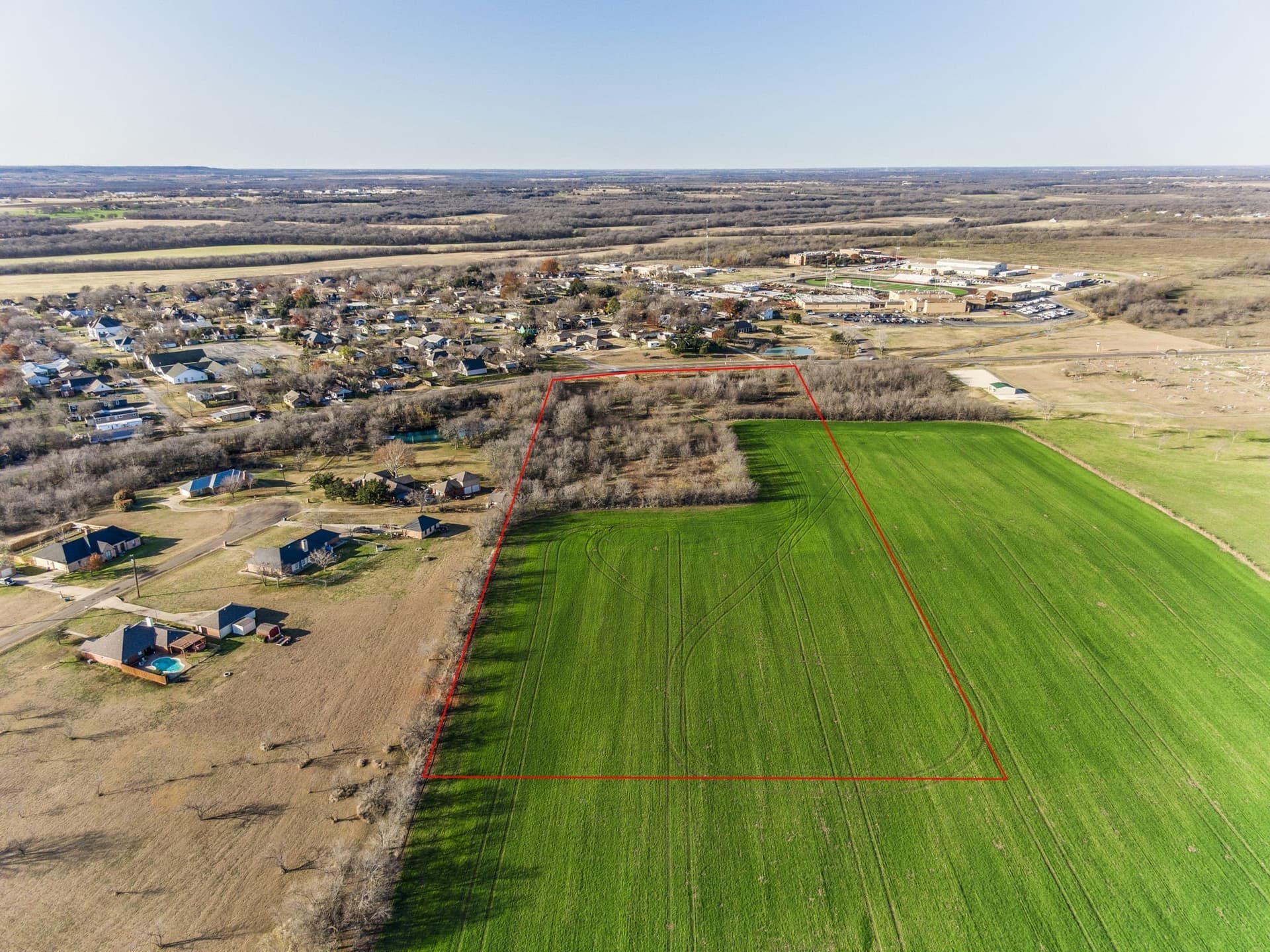 10 acres in Ellis County