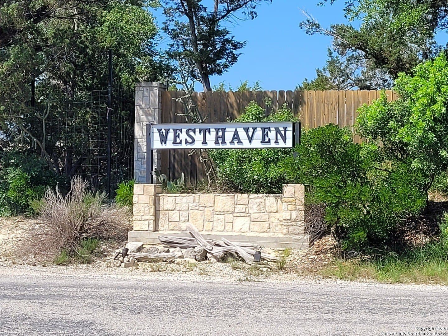 0.39 acres in Comal County