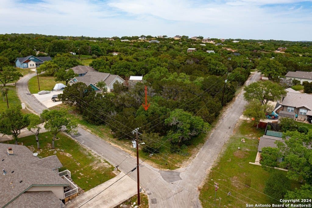 0.39 acres in Comal County gallery image 3