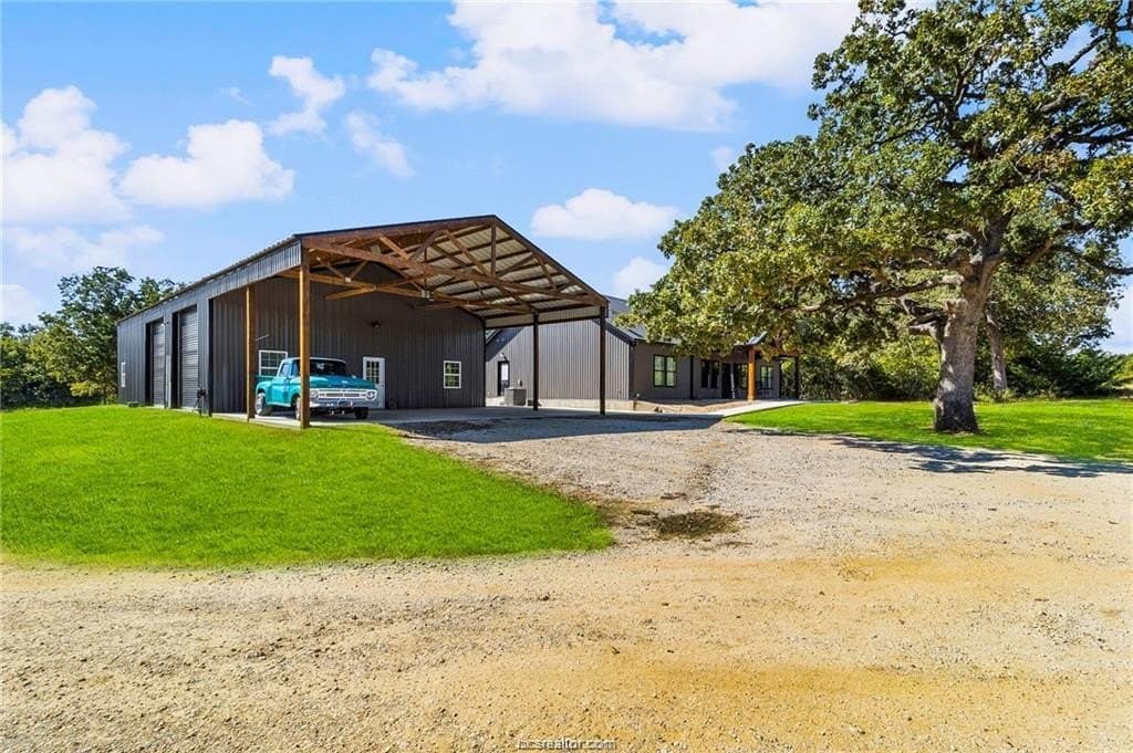 28 acres in Leon County featured view