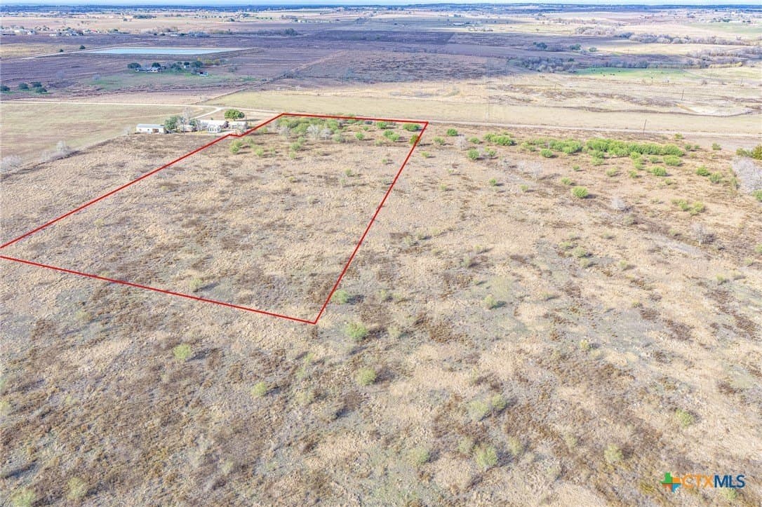 7.5 acres in Lavaca County gallery image 2