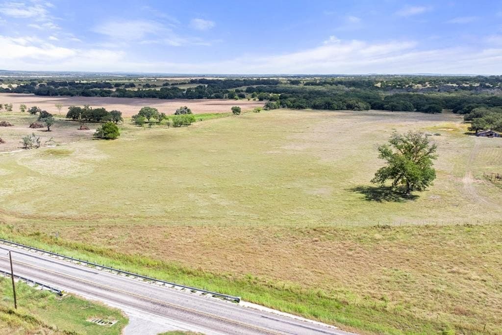 28 acres in Gillespie County