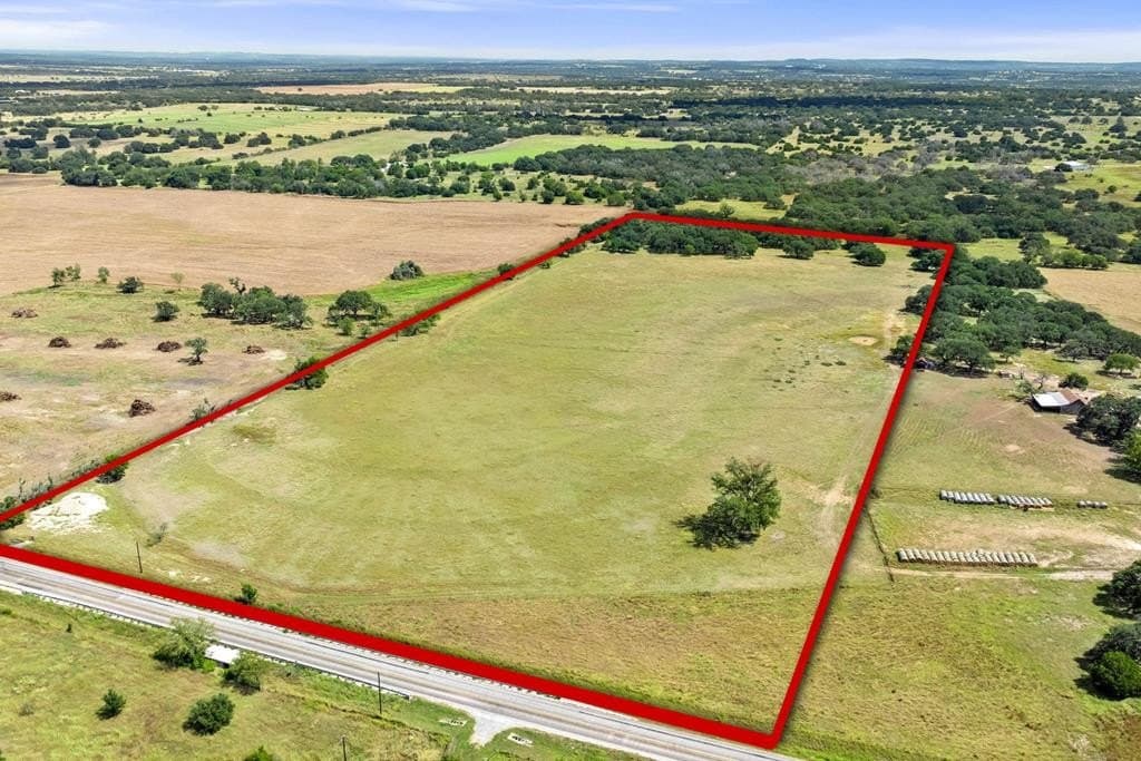 28 acres in Gillespie County gallery image 4