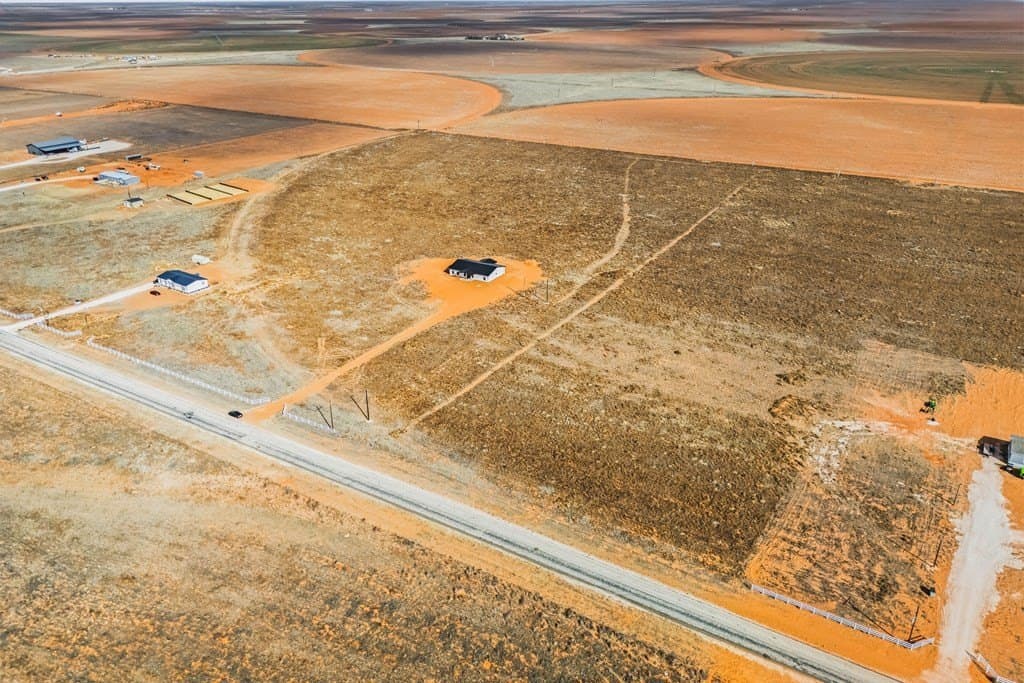 10.01 acres in Gaines County gallery image 3