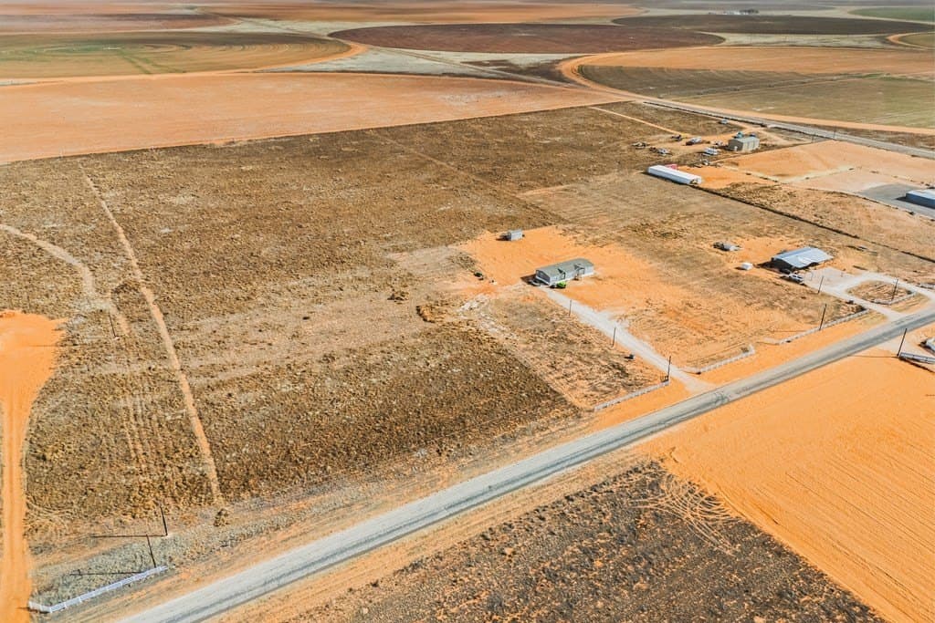 10.01 acres in Gaines County gallery image 2