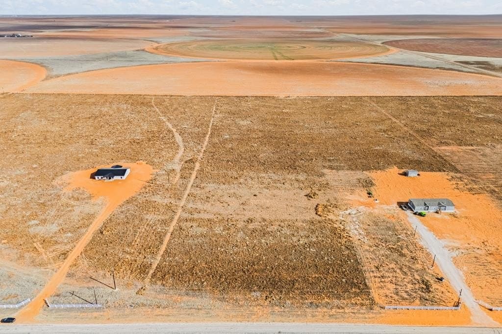 10.01 acres in Gaines County