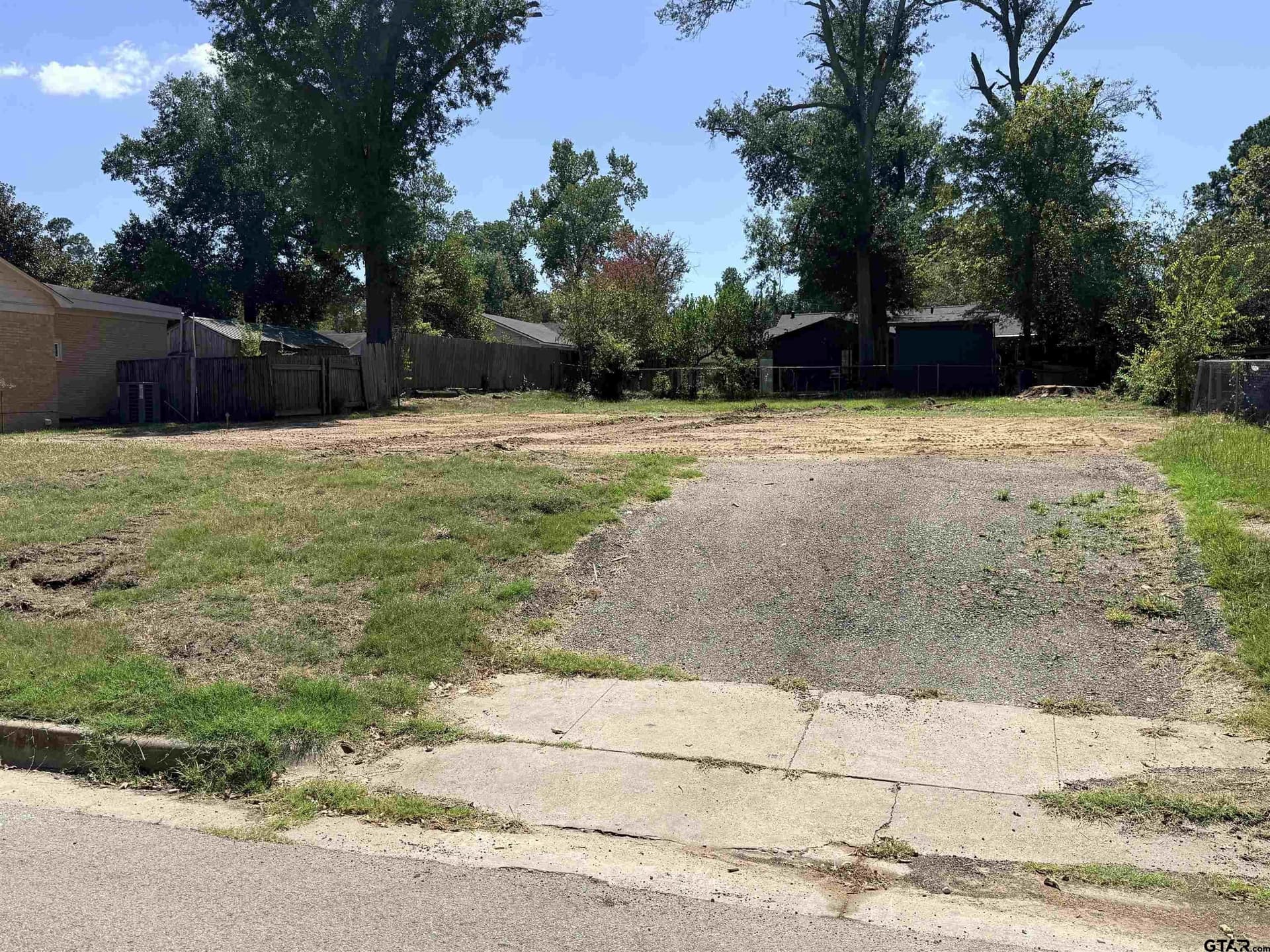0.23 acres in Smith County - photo 6