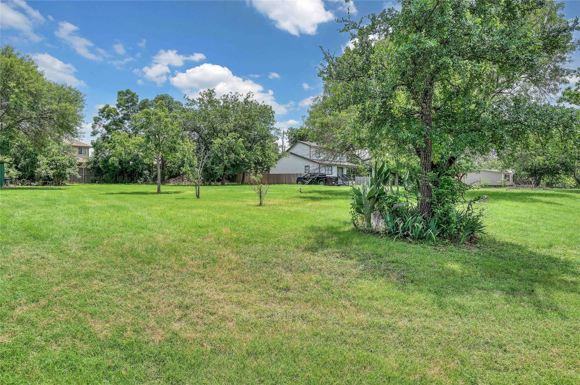 0.18 acres in McLennan County - photo 4
