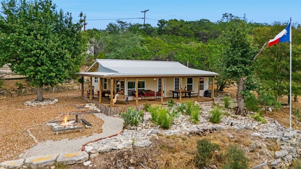 30.43 acres in Bandera County gallery image 4
