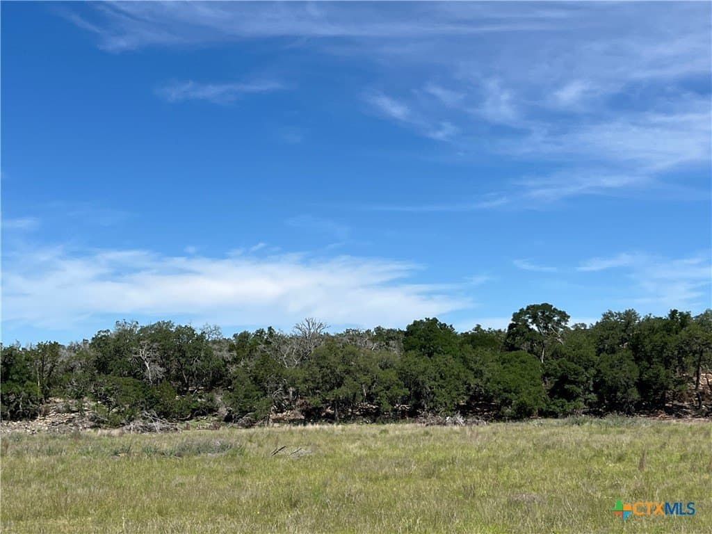 18.73 acres in Blanco County