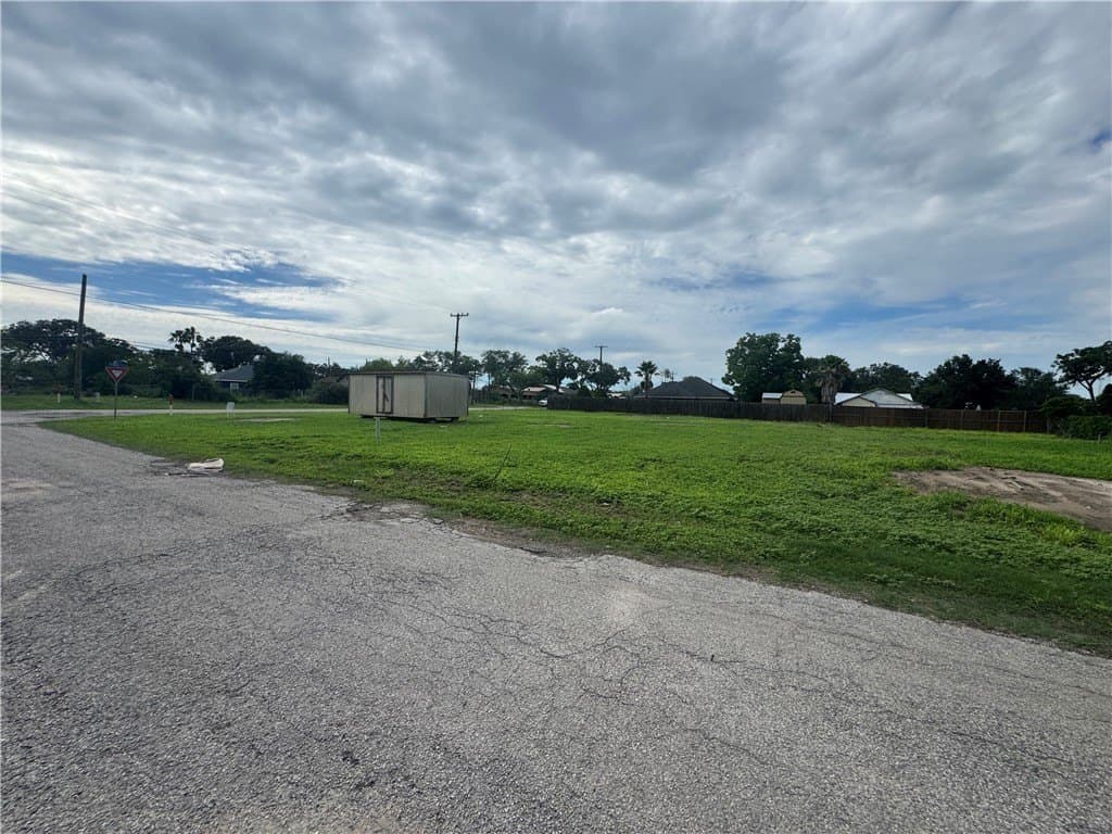 0.43 acres in Jim Wells County gallery image 3