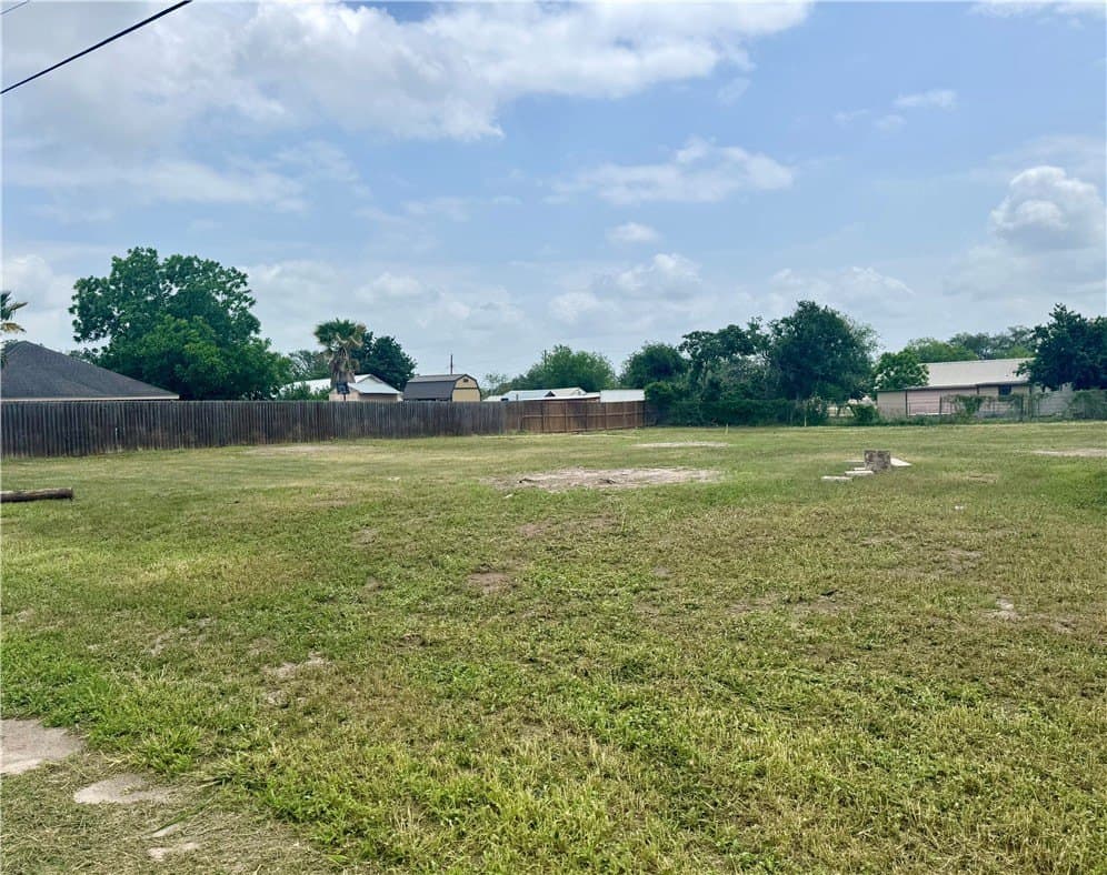 0.43 acres in Jim Wells County - photo 7