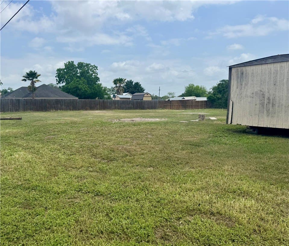 0.43 acres in Jim Wells County - photo 8