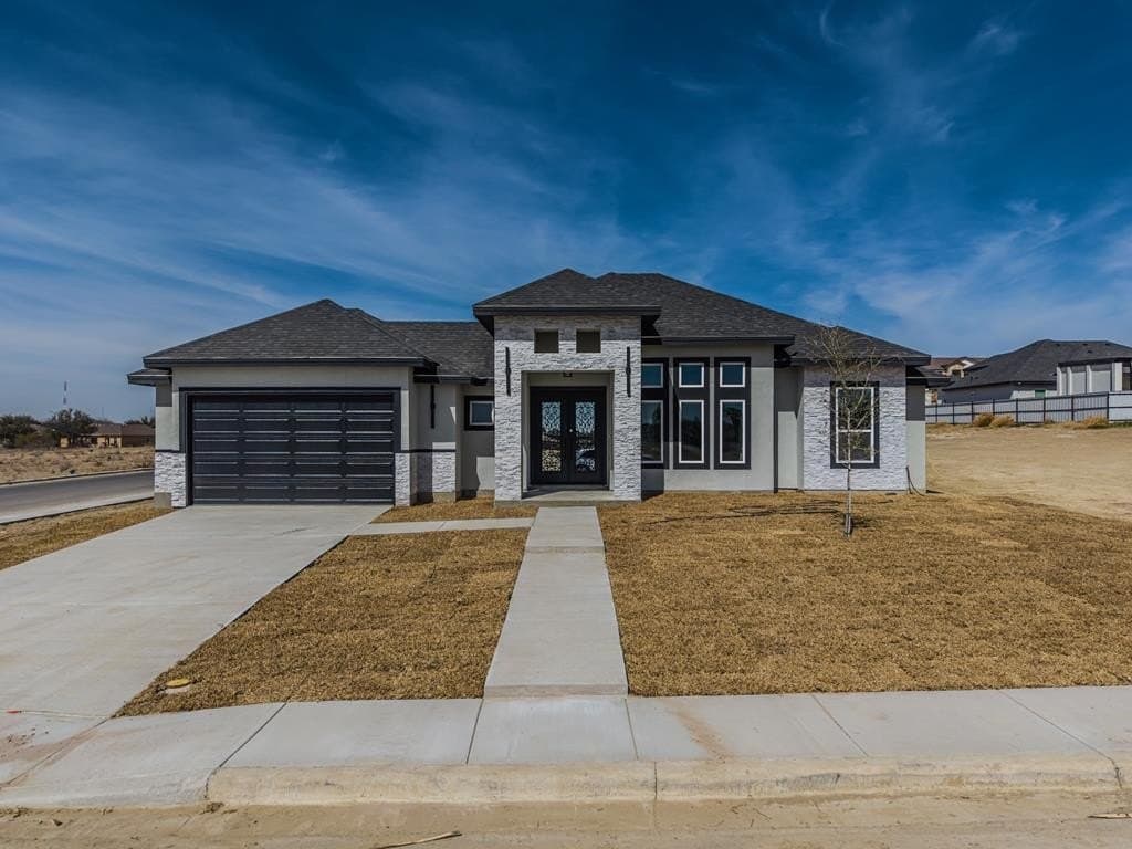 8,860 acres in Maverick County