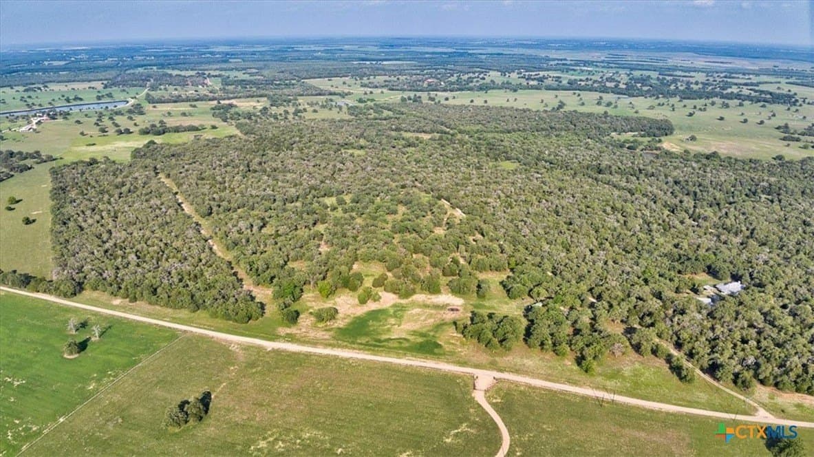 175.72 acres in Williamson County featured view