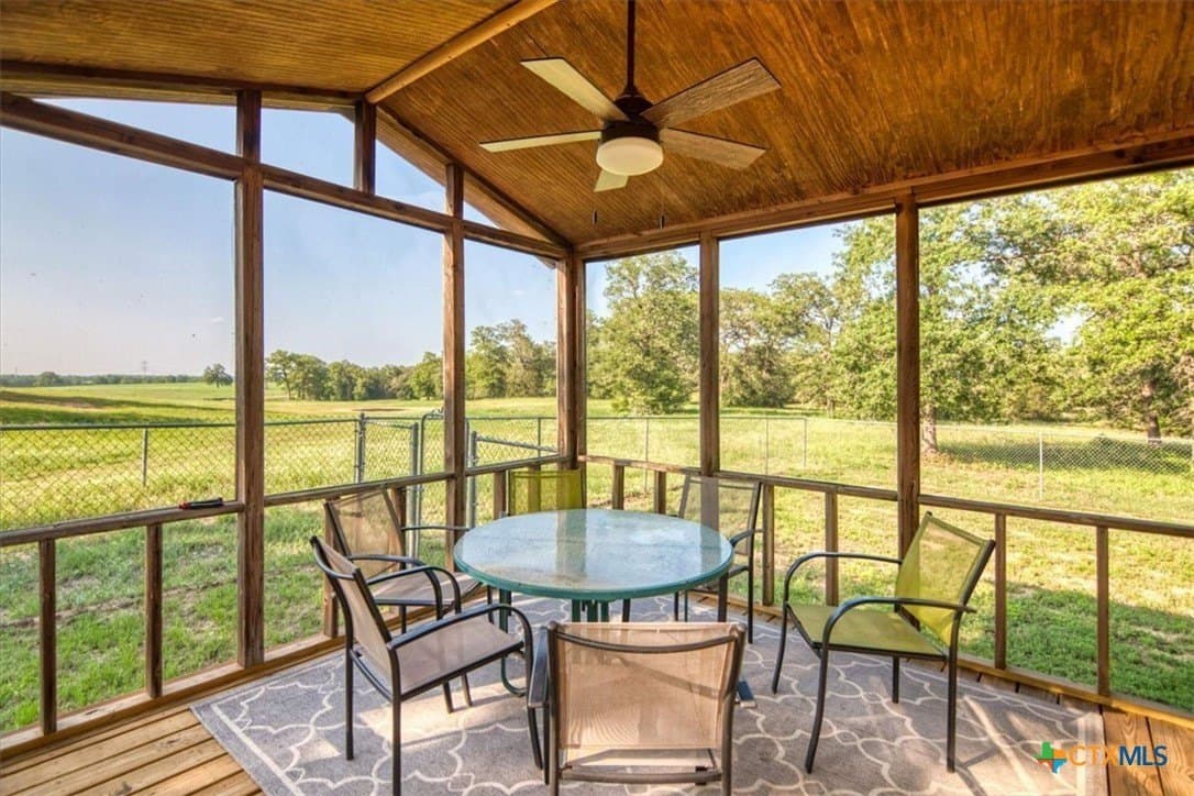 175.72 acres in Williamson County - photo 11