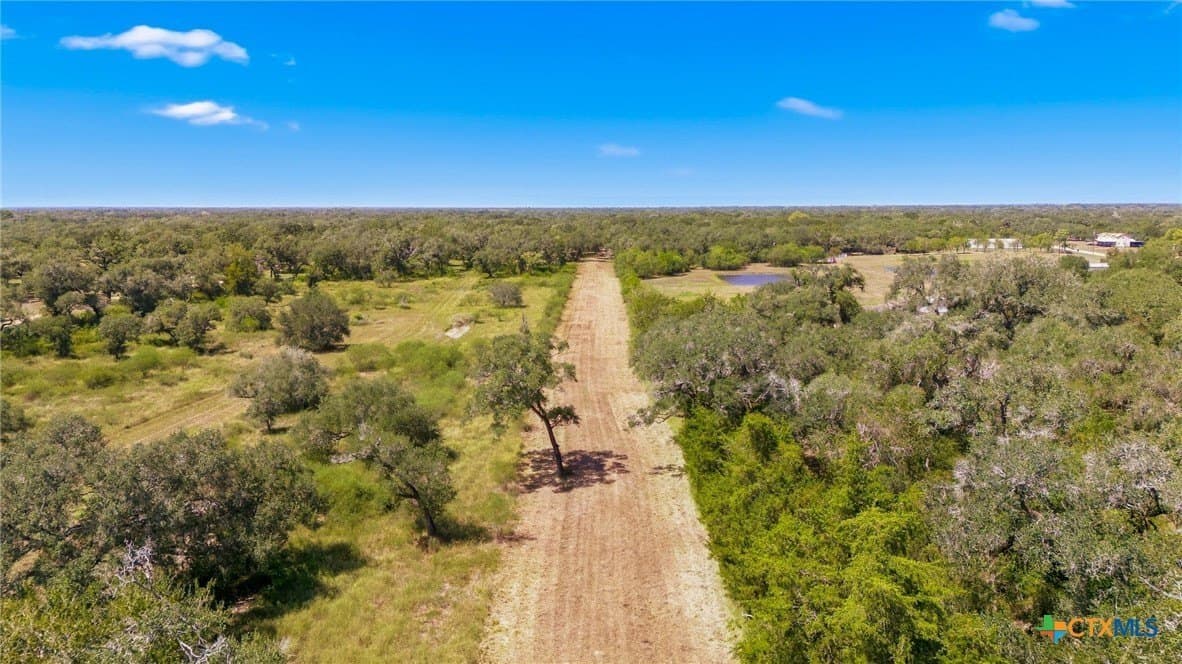 45 acres in Victoria County - photo 8
