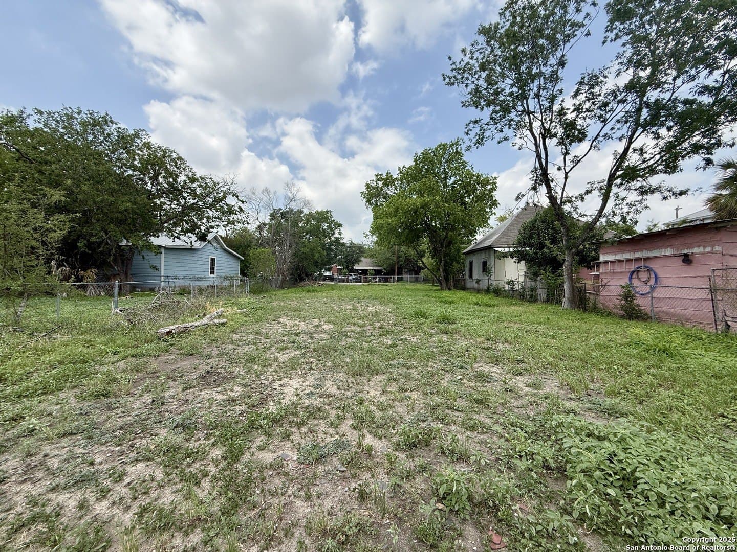 0.14 acres in Bexar County gallery image 4