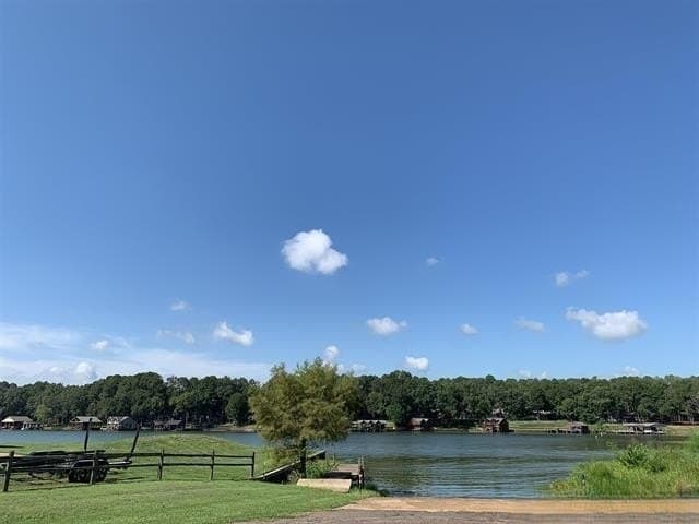 0.4 acres in Franklin (TX) County - photo 3