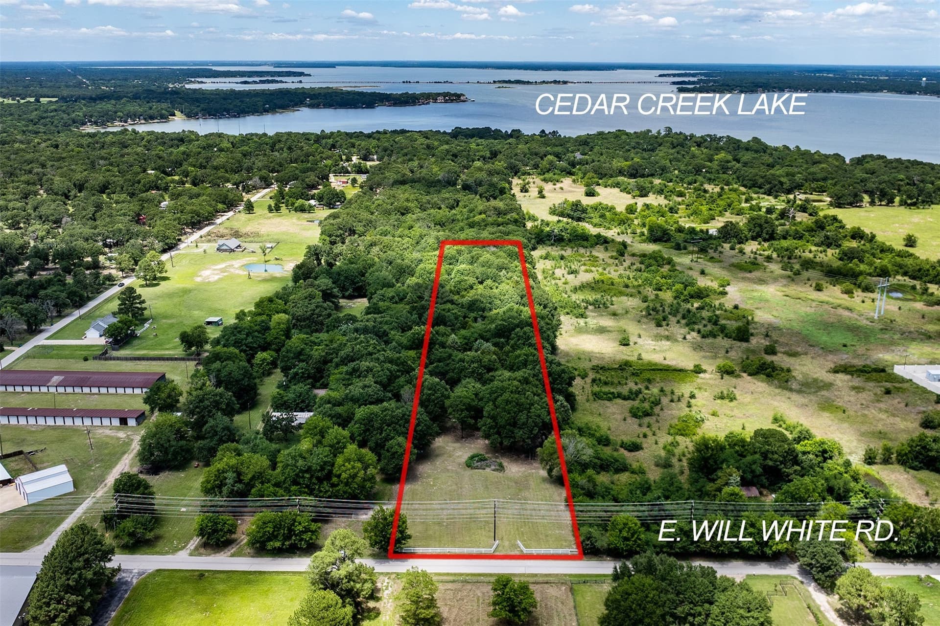 5.01 acres in Henderson County