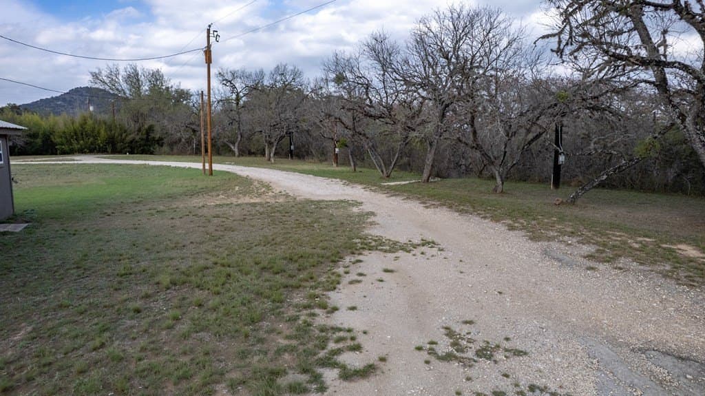 1 acres in Uvalde County - photo 31