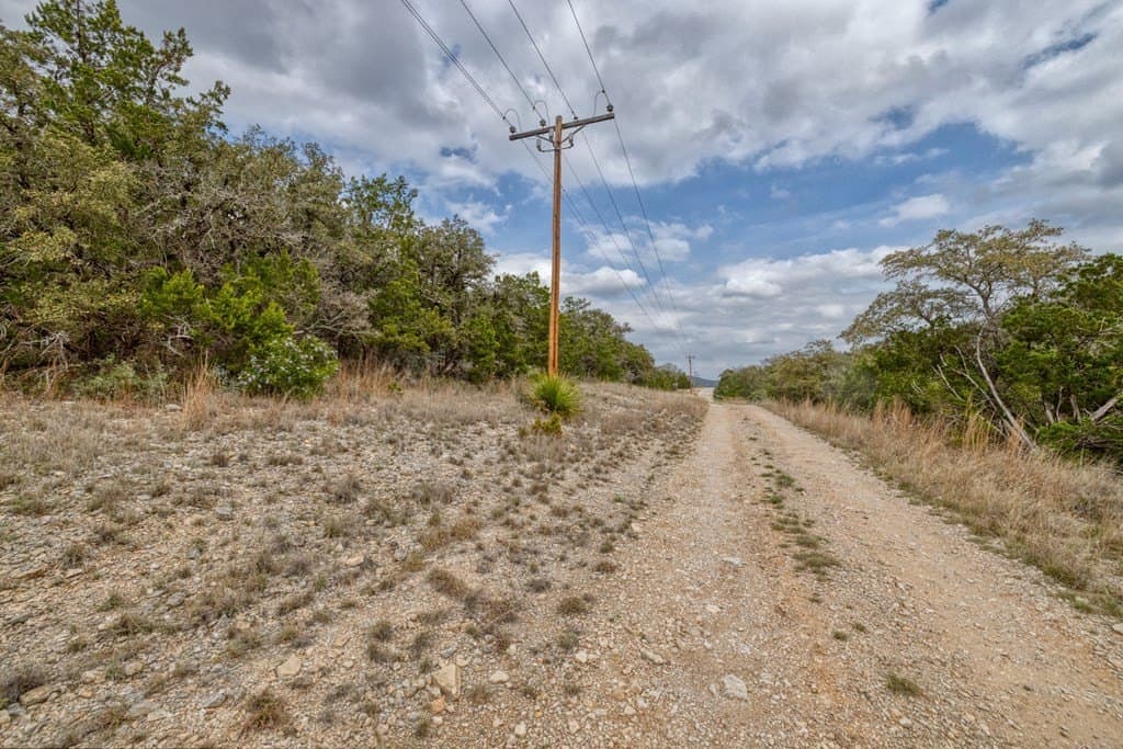 1 acres in Uvalde County - photo 9